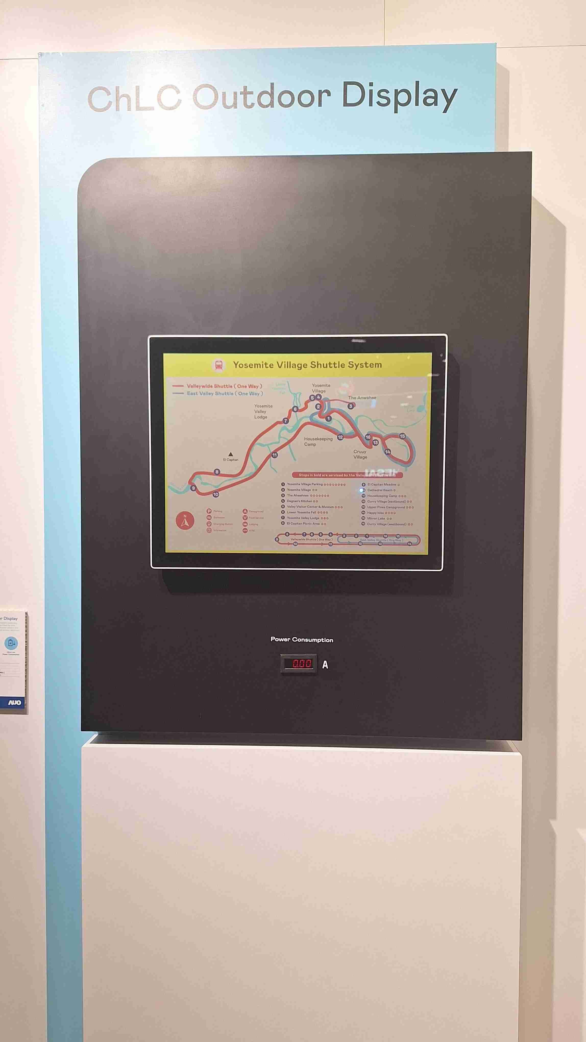 PG国际的「胆固醇液晶超低耗能户外全彩显示器」不只环保省电，，，且符合户外严苛使用环境，，，拥有在摄氏-30度至85度下的宽温使用优势，，并且强光愈强愈能呈现绝佳的色彩饱和度及显示效果，，，易于安装的特性将成为户外电子看板的新首选。。