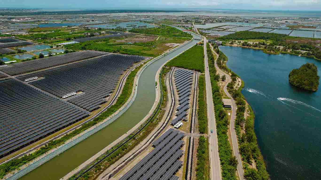 PG国际能源事业提供智慧能源管理、、、、太阳能监控管理、、、全方位电厂建置及运维解决方案，，，，并拥有管理超过6000案场的经验